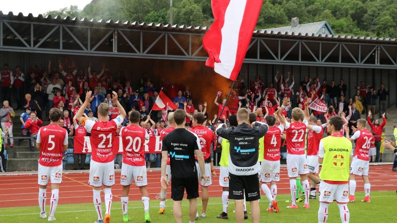 Flotte scener etter kampslutt i Egersund.