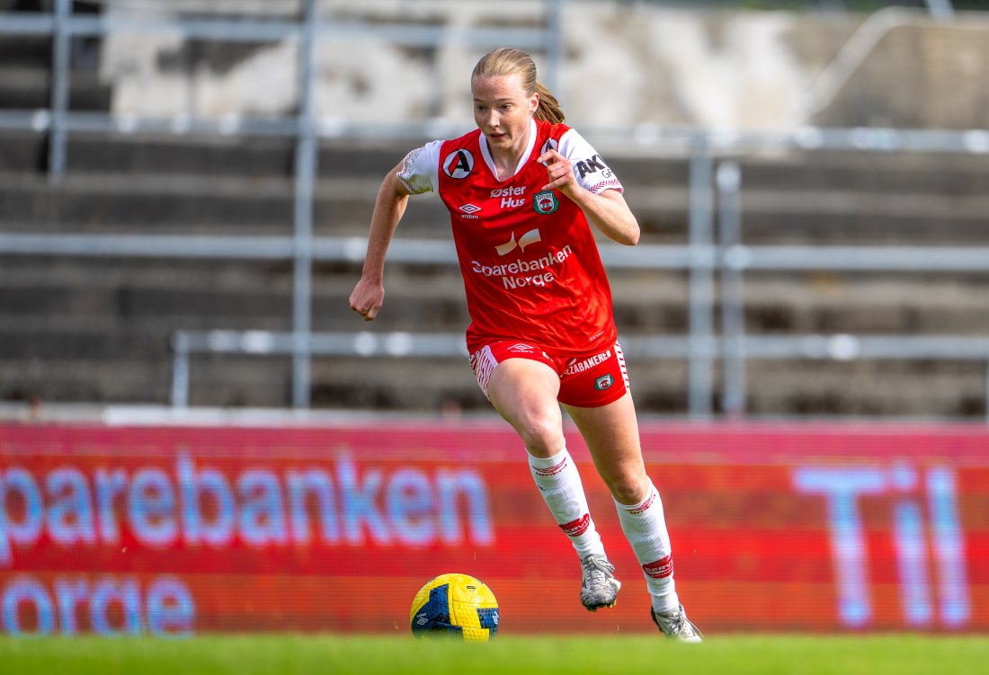 Kaja Askedal i kjent driv med ballen. Foto: Vegard Hanssen