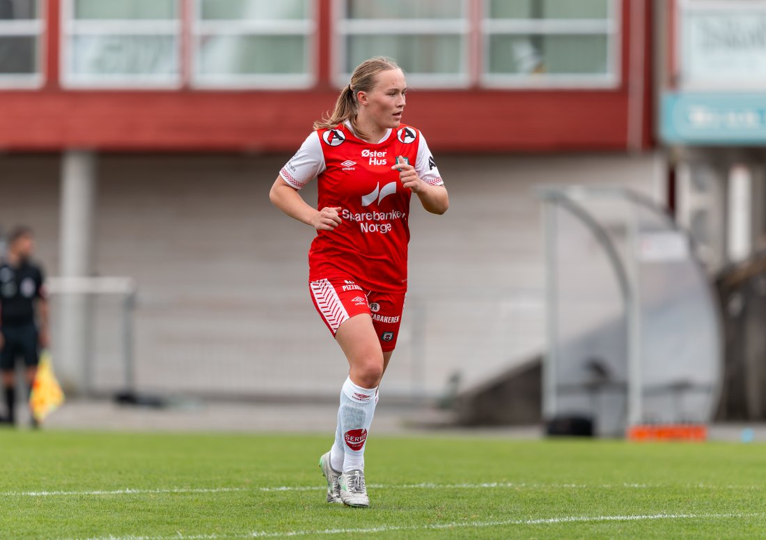 Vibeke Fjogstad har vært en viktig brikke i Brynelaget som rykket opp til 1. divisjon og blir nå belønnet med proffkontrakt. <em>Foto: Vegard Hansen</em>