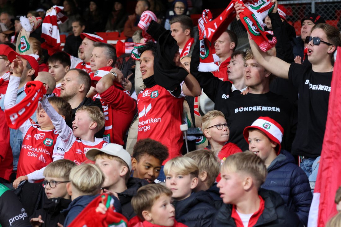 Vi vil ha nye jubelscener på Bryne stadion på lørdag. <em>Foto: Svenn Olav Sele</em>